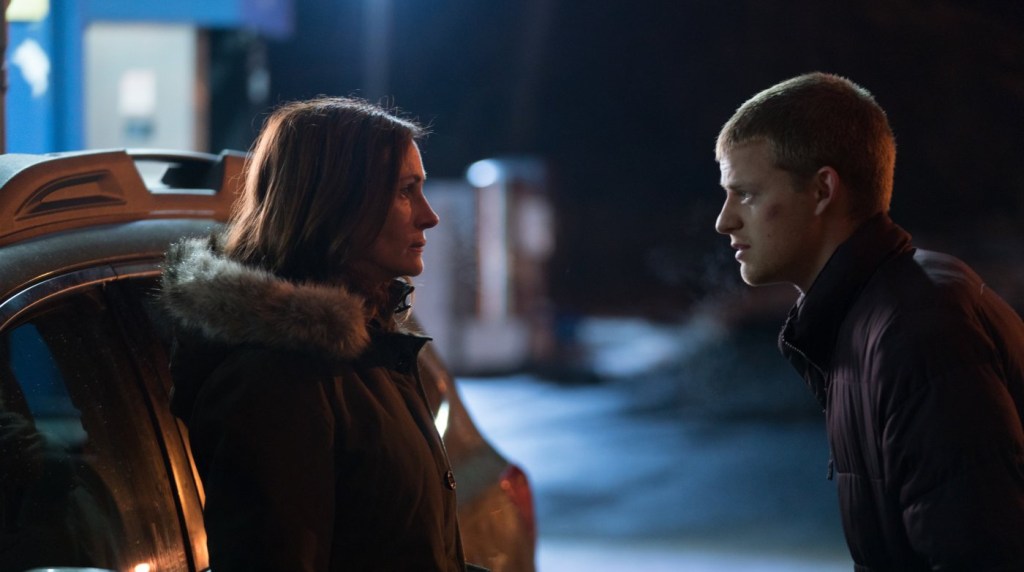 Julia Roberts and Lucas Hedges in Ben is Back