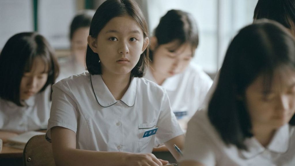 Park Ji-hu in House of Hummingbird