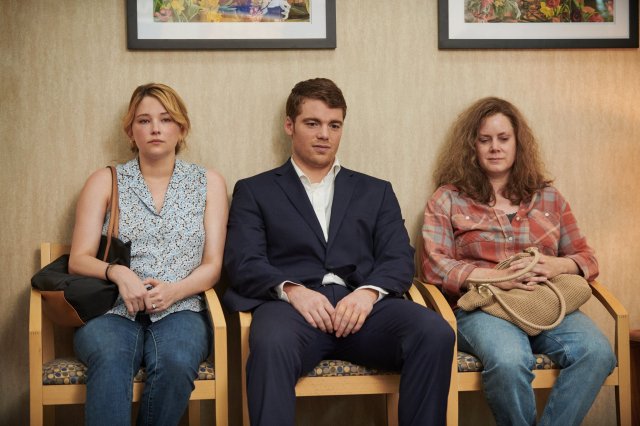 Haley Bennet, Gabriel Basso and Amy Adams in Hillbilly Elegy